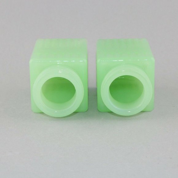 Jadeite Glass Collection Salt & Pepper Shaker Set - Picture 8 of 10